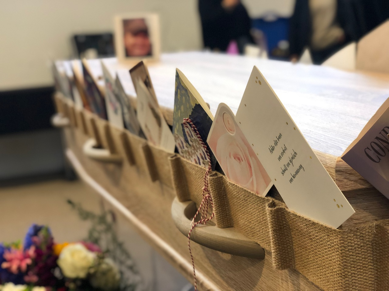 Memobloemenband van jute